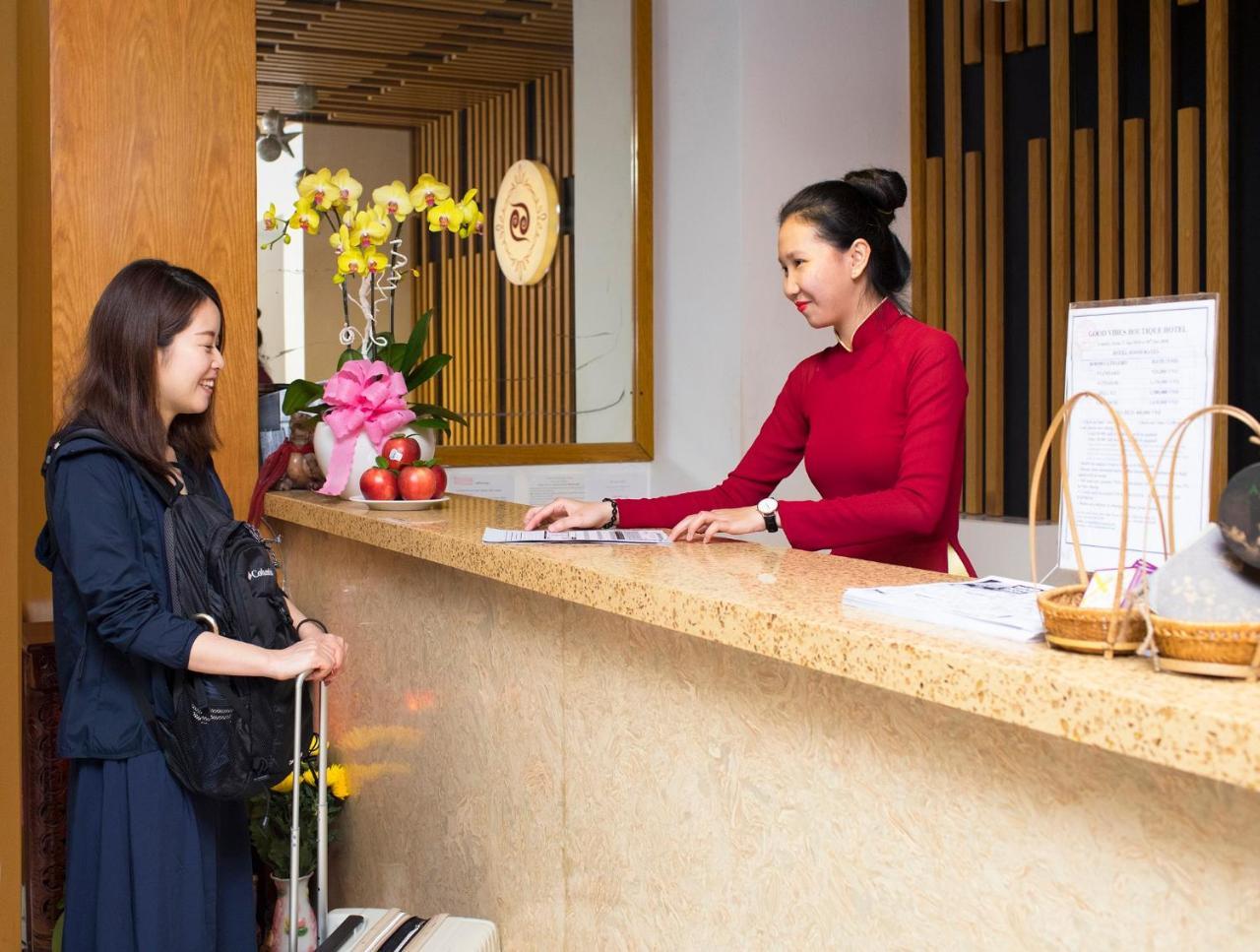 Good Vibes Boutique Hotel Хошимин Экстерьер фото