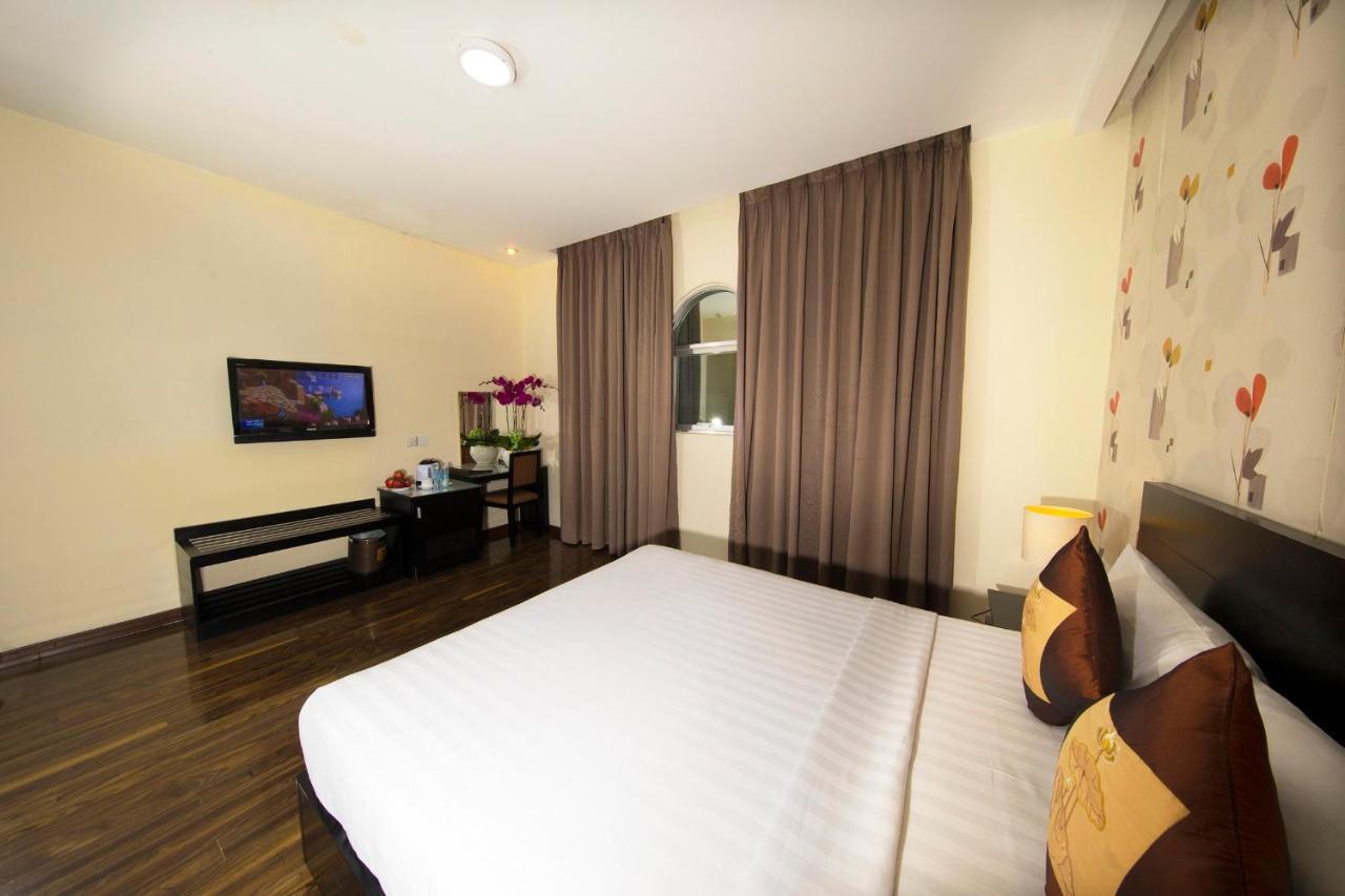 Good Vibes Boutique Hotel Хошимин Экстерьер фото