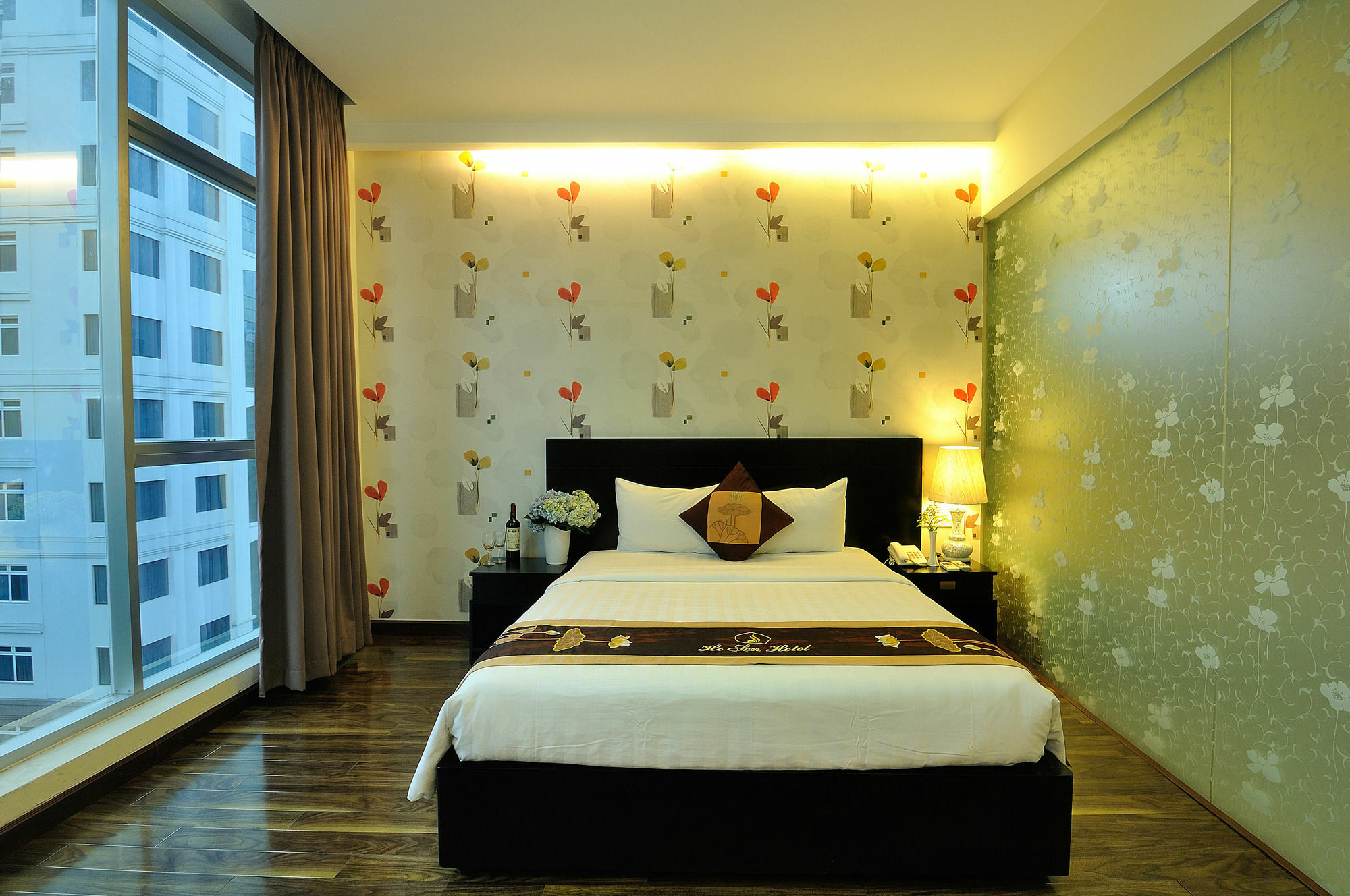 Good Vibes Boutique Hotel Хошимин Экстерьер фото