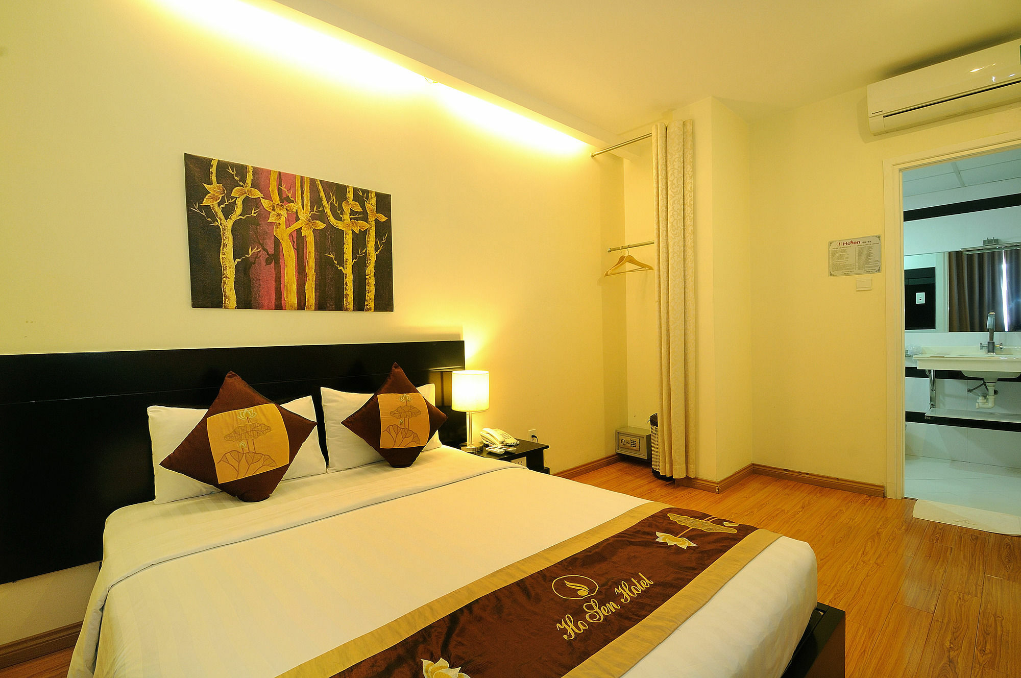 Good Vibes Boutique Hotel Хошимин Экстерьер фото